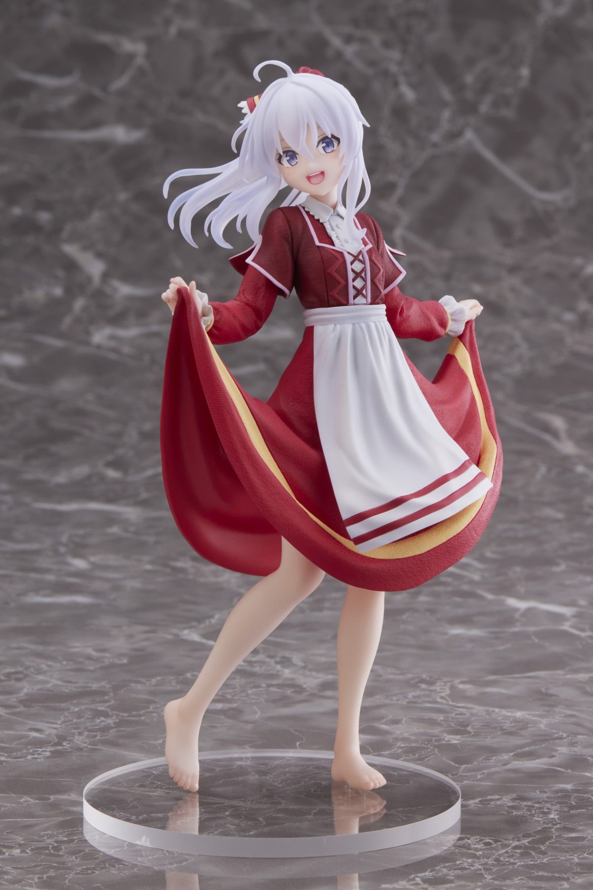 Wandering Witch: The Journey of Elaina Coreful Figure - Elaina (Grape-Stomping Girl Ver.)